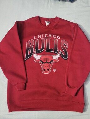 NBA Chicago Bulls Red Crewneck Sweatshirt with Team Logo